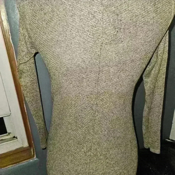 By & By Womans Top Size XS - Picture 10 of 11